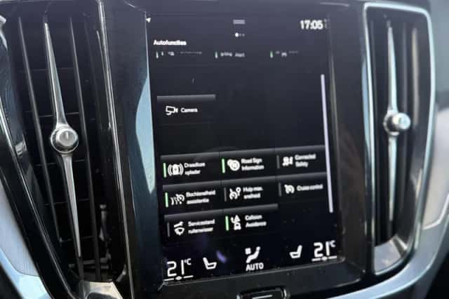Volvo V60 (2022) thumbnail 22