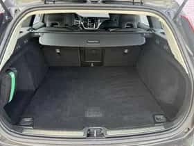 Volvo V60 (2022) thumbnail 24