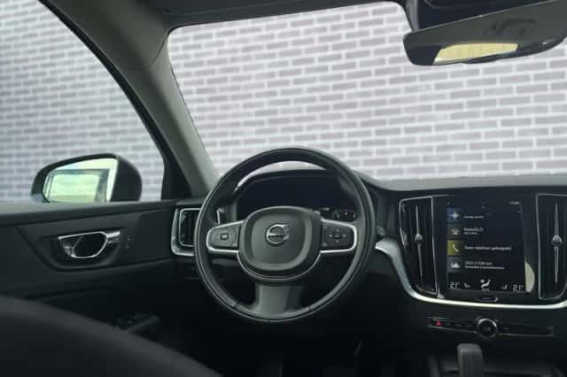 Volvo V60 (2022) thumbnail 26