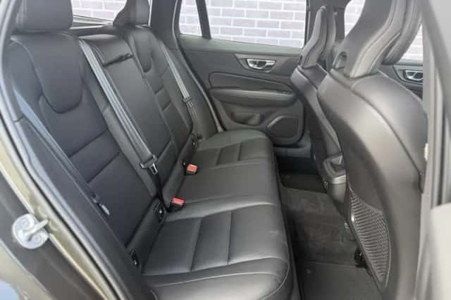 Volvo V60 (2022) thumbnail 6
