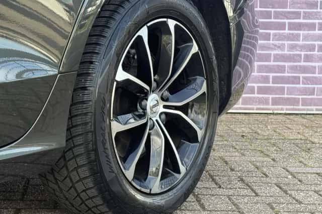 Volvo V60 (2022) thumbnail 7