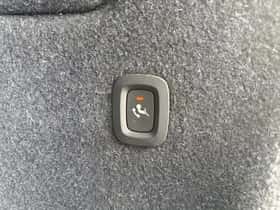 Volvo XC40 (2018) thumbnail 12