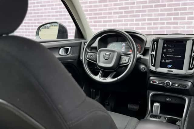 Volvo XC40 (2018) thumbnail 13