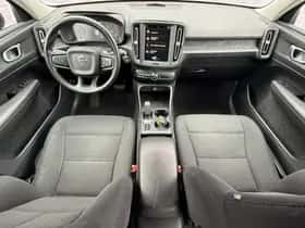 Volvo XC40 (2018) thumbnail 14