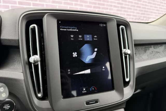Volvo XC40 (2018) thumbnail 20
