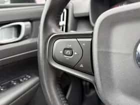 Volvo XC40 (2018) thumbnail 23