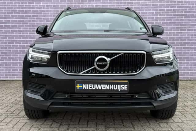 Volvo XC40 (2018) thumbnail 6