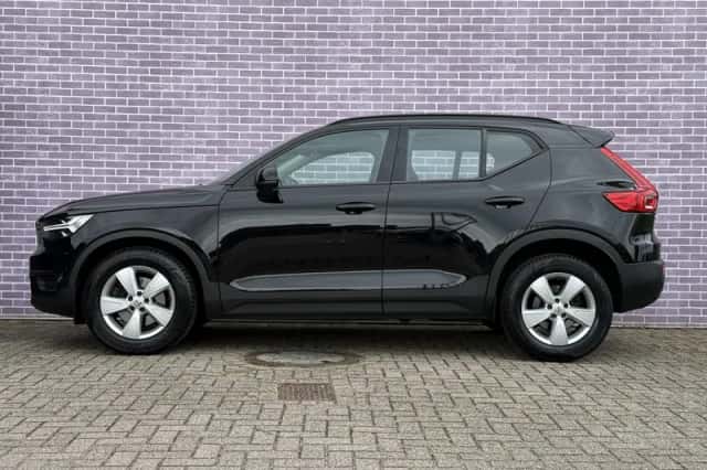Volvo XC40 (2018) thumbnail 7