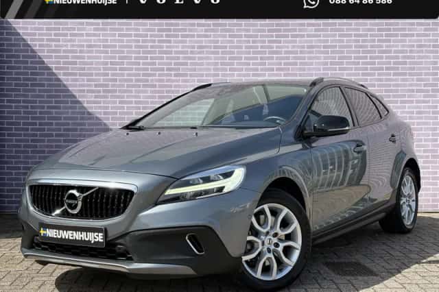 Volvo V40 (2019) thumbnail 1