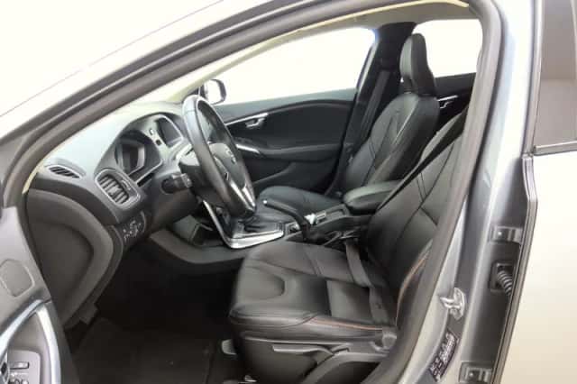 Volvo V40 (2019) thumbnail 5