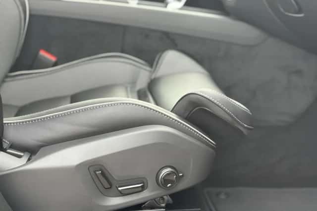Volvo XC60 (2025) thumbnail 14