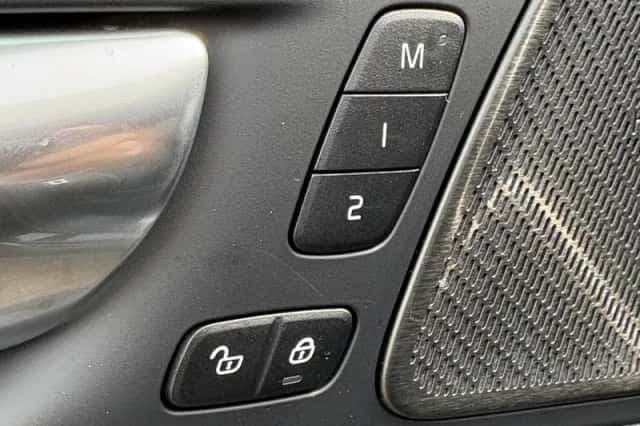 Volvo XC60 (2025) thumbnail 30