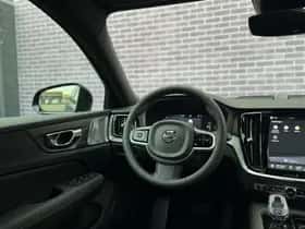 Volvo V60 thumbnail 24