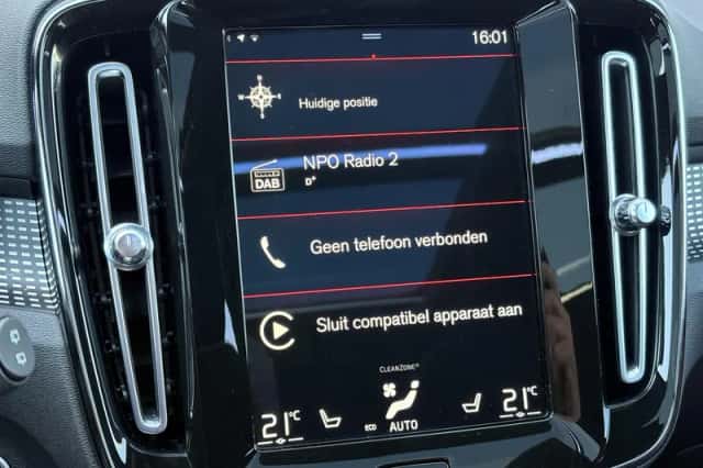 Volvo XC40 (2021) thumbnail 11