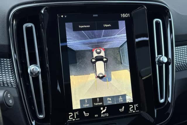 Volvo XC40 (2021) thumbnail 26
