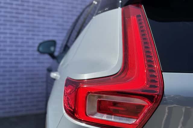 Volvo XC40 (2021) thumbnail 9