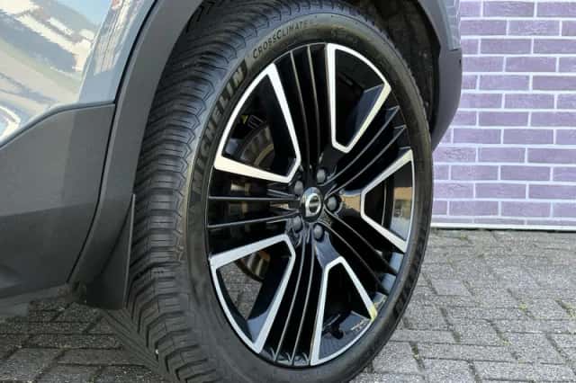 Volvo XC40 (2021) thumbnail 10