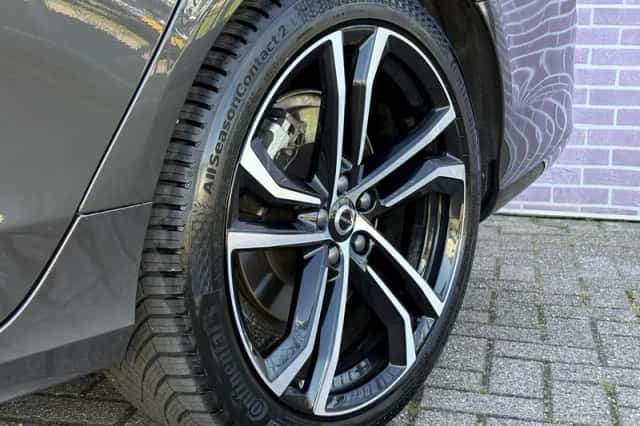 Volvo V90 (2025) thumbnail 9