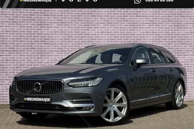 Volvo V90 (2016) thumbnail 1