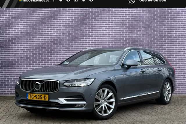 Volvo V90 (2016) thumbnail 1