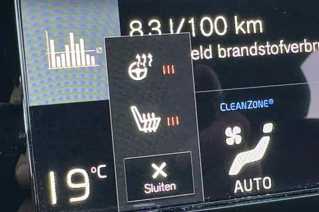 Volvo XC40 (2022) thumbnail 15