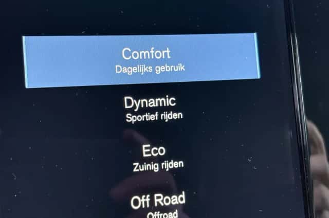 Volvo XC40 (2022) thumbnail 17