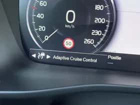 Volvo XC40 thumbnail 22
