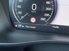 Volvo XC40 thumbnail 23