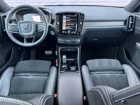 Volvo XC40 thumbnail 4