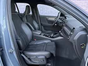 Volvo XC40 thumbnail 5