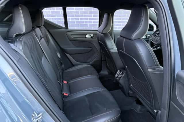 Volvo XC40 (2022) thumbnail 6