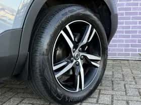 Volvo XC40 thumbnail 9