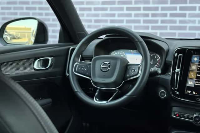 Volvo XC40 (2022) thumbnail 10