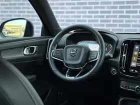 Volvo XC40 thumbnail 10