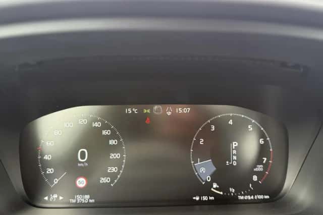 Volvo V90 (2018) thumbnail 12
