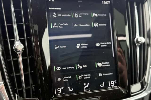 Volvo V90 (2018) thumbnail 19