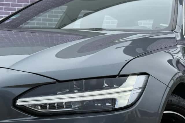 Volvo V90 (2018) thumbnail 9