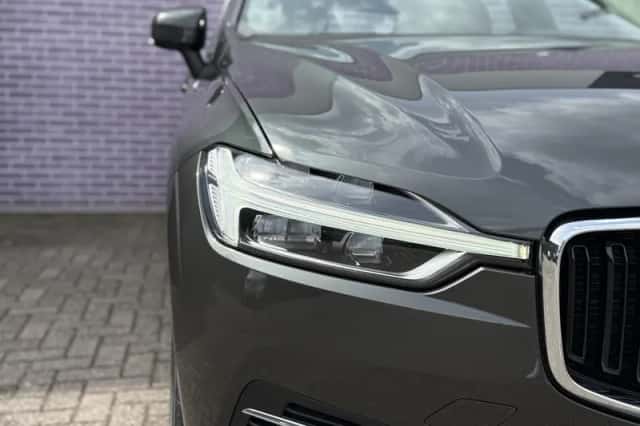 Volvo XC60 (2018) thumbnail 14