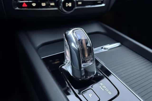 Volvo XC60 (2018) thumbnail 20