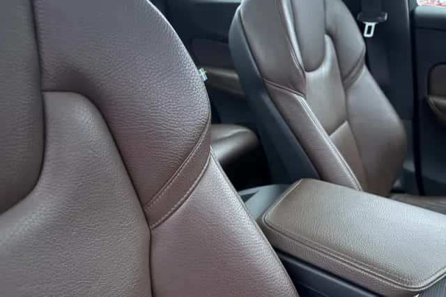 Volvo XC60 (2018) thumbnail 24