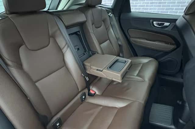 Volvo XC60 (2018) thumbnail 7