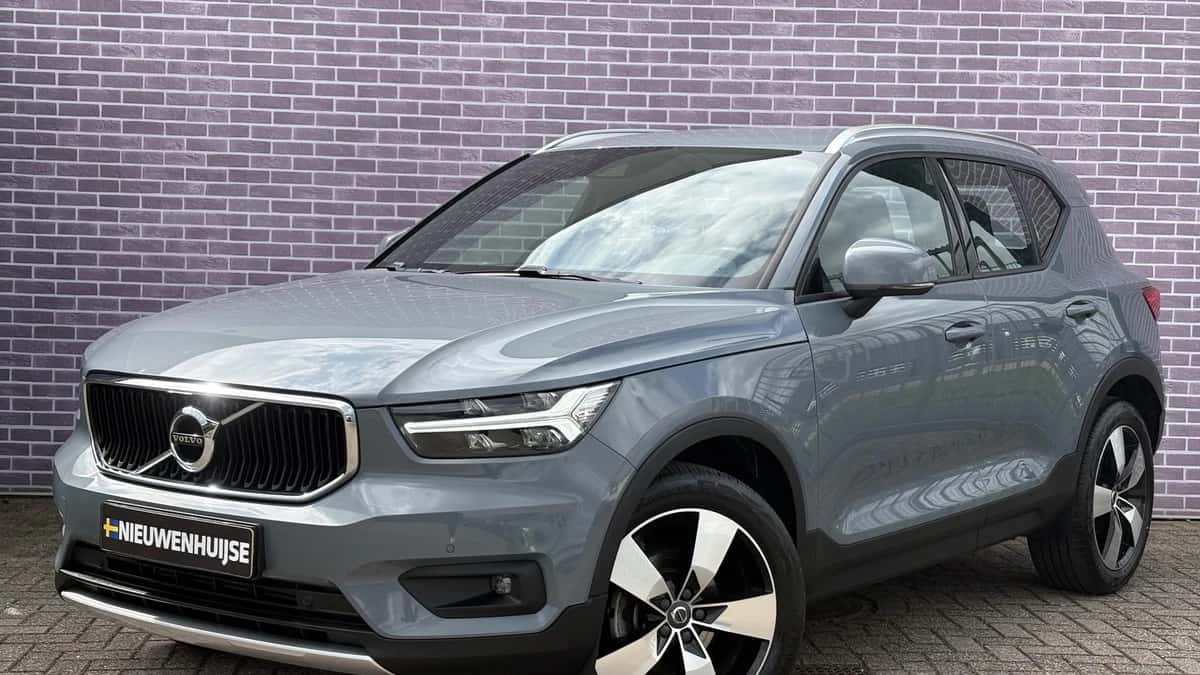 Volvo XC40 — foto 1
