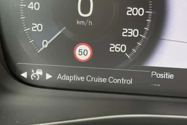 Volvo XC40 (2021) thumbnail 23