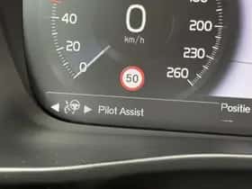 Volvo XC40 thumbnail 24