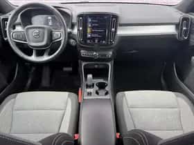 Volvo XC40 thumbnail 5