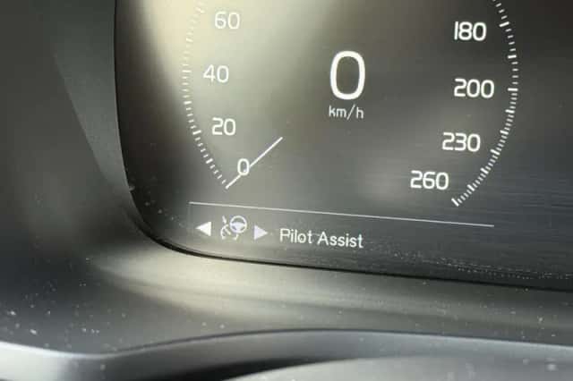 Volvo V60 (2020) thumbnail 29