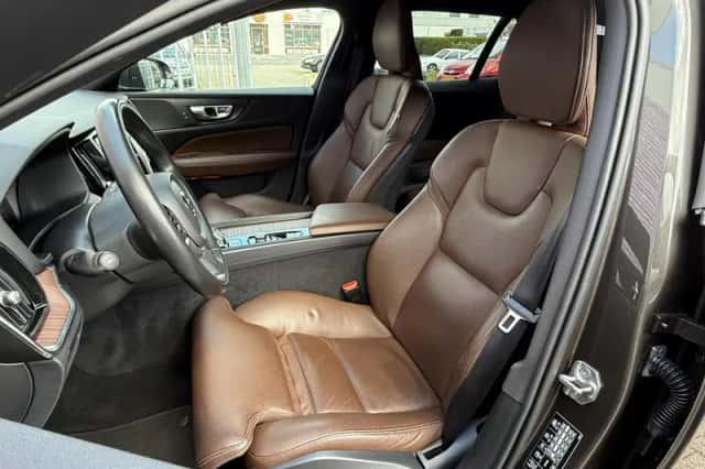 Volvo V60 (2020) thumbnail 6