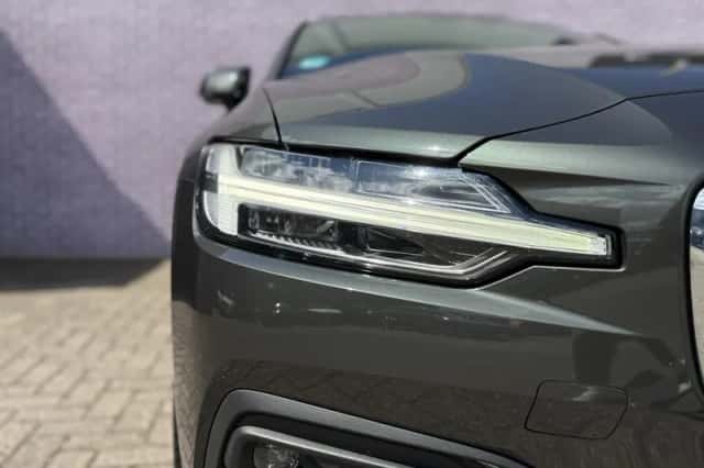 Volvo V60 (2020) thumbnail 8