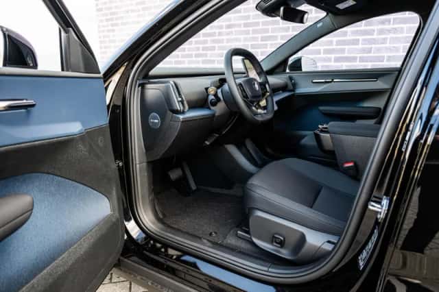 Volvo EX30 (2026) thumbnail 13