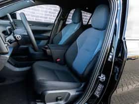 Volvo EX30 thumbnail 6